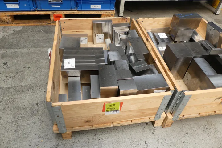 Konvolut Material, Rohmaterial Umfang: Palette mit Inhalt
